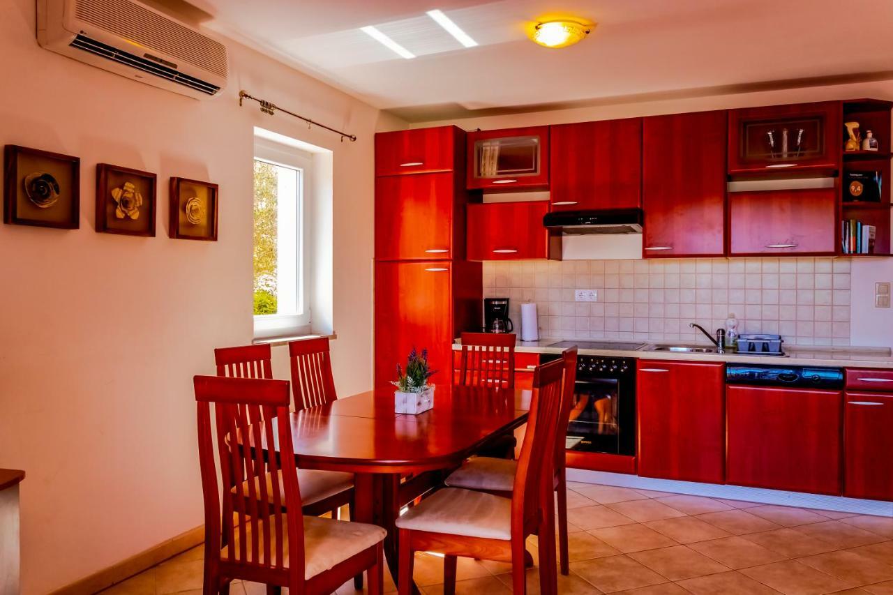 Ferienwohnung Abby Kornić Exterior foto