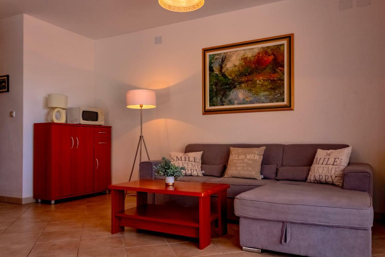 Ferienwohnung Abby Kornić Exterior foto